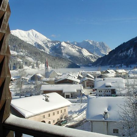 Ferienwohnung Pension Tirol Bichlbach Exterior photo