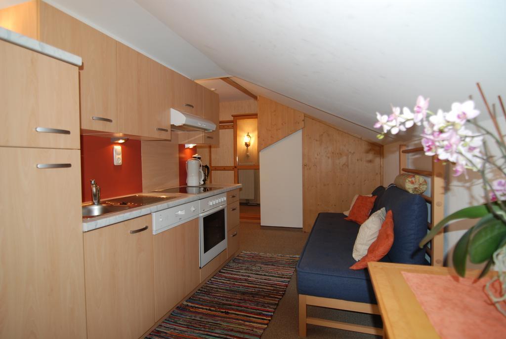 Ferienwohnung Pension Tirol Bichlbach Room photo