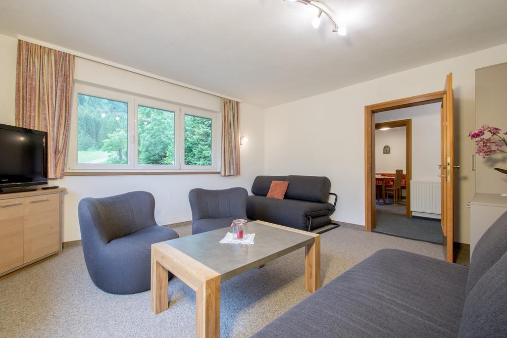Ferienwohnung Pension Tirol Bichlbach Exterior photo
