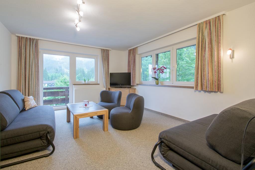 Ferienwohnung Pension Tirol Bichlbach Exterior photo